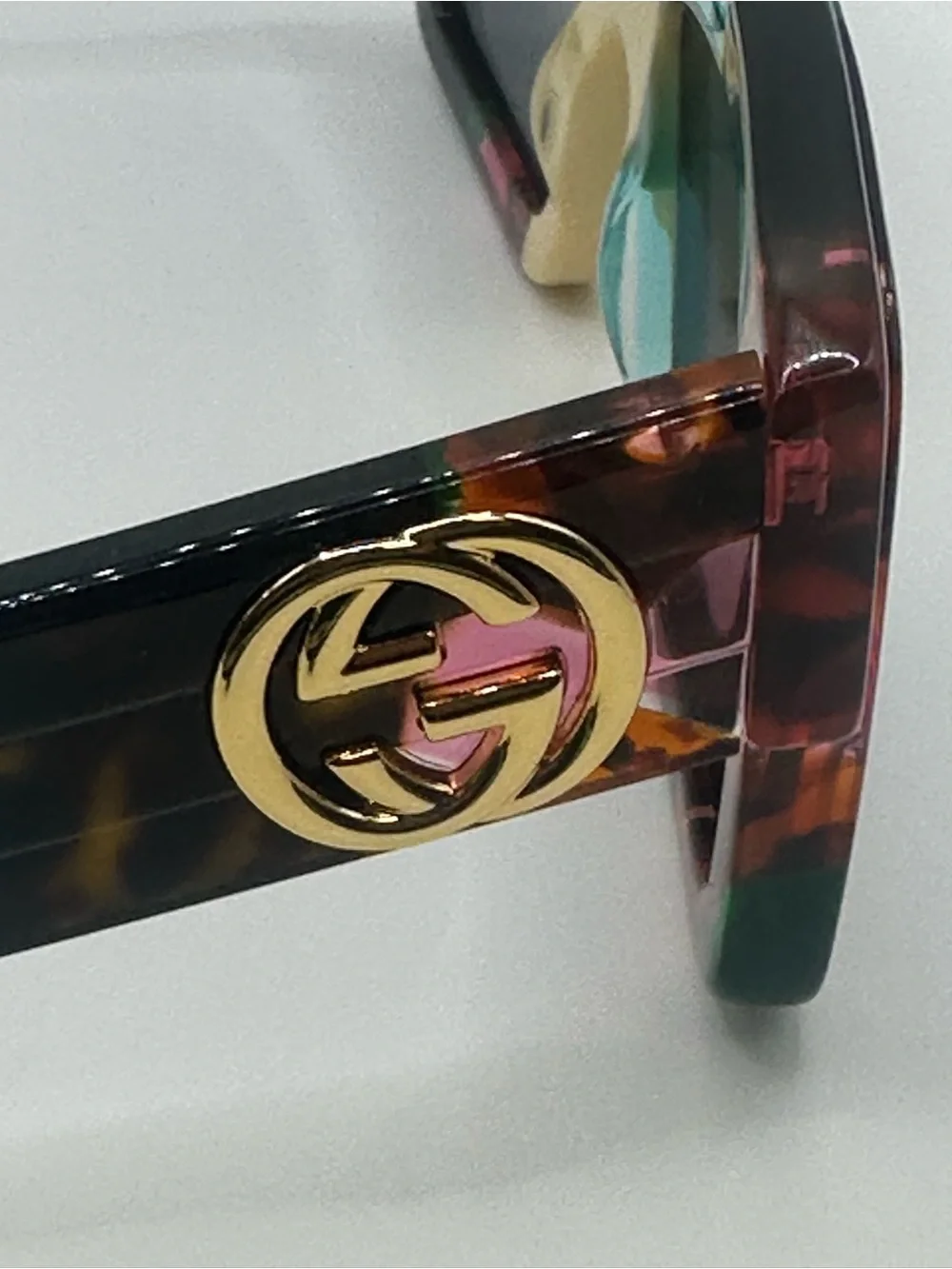 GUCCI Square Sunglasses in Watermelon Havana (Never Worn)